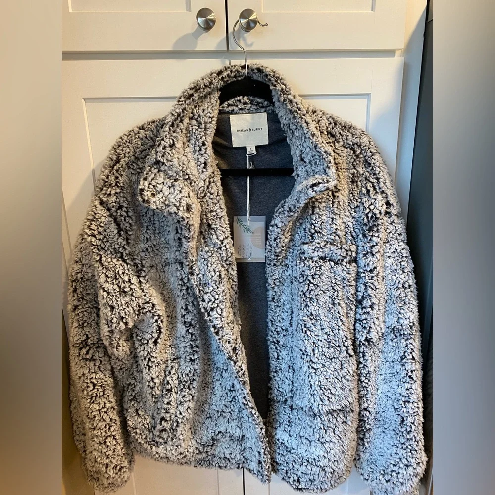 Thread & Supply Cropped Fleece Jacket - Picture 1 of 8